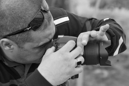 طلبة قسم الصحافة يمارسون منهجاً تطبيقياً في سفرة علمية