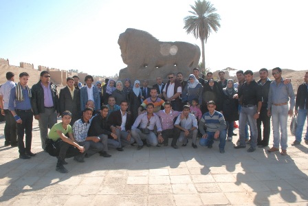 قسم الصحافة بجامعة اهل البيت يقيم سفرة علمية إلى مدينة الأثرية والسياحية في بابل