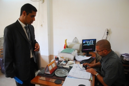 اقبال الطلبة للتسجيل في جامعة أهل البيت عليهم السلام.