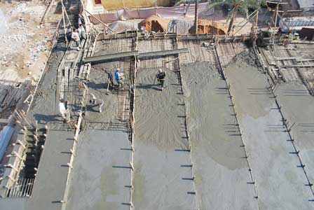 استمرار عملية البناء في مبنى رئاسة الجامعة