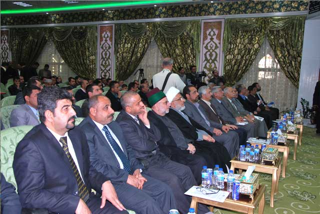 مناقشة مقترحات تطوير العمل في مشروع عزاء طلبة جامعات العراق في عاشوراء.