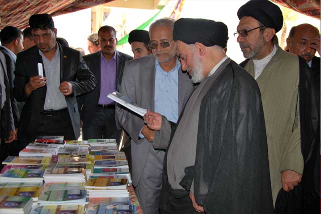 معرضا للكتاب ضمن فعاليات الأسبوع العلمي الثقافي في جامعة أهل البيت عليهم السلام