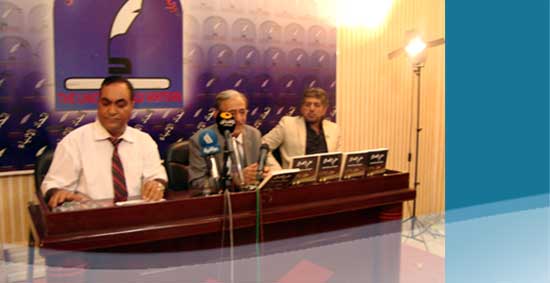 رئيس جامعة اهل البيت عليهم السلام يقيم أحد طلابه في الاتحاد العام لأدباء العراق