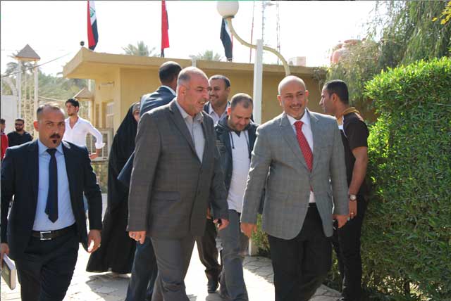 احتفالية لدعم الجيش العراقي الباسل في جامعة أهل البيت عليهم السلام بحضور رئيس مجلس المحافظة