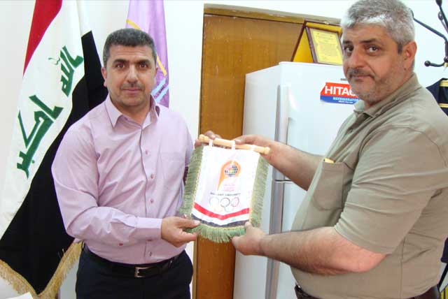 زيارة مسؤول النشاط الرياضي في جامعة أهل البيت عليهم السلام إلى كلية التربية الرياضية في جامعة كربلاء