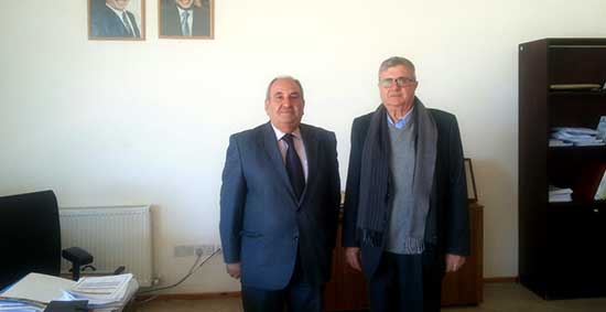 الأستاذ الدكتور لبنان هاتف الشامي مساعد رئيس الجامعة يلتقي بنائب رئيس جامعة عمان العربية في أردن