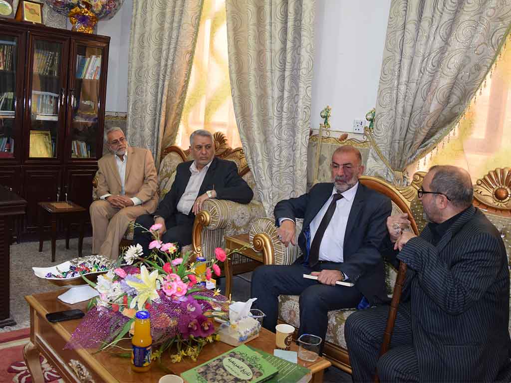 زيارة السيد رئيس لجنة الاعمار الى جامعة اهل البيت عليهم السلام 