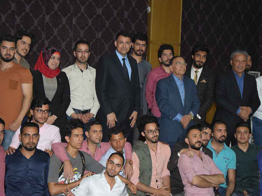كلية الاعلام في جامعة بغداد تستقبل طلبة قسم الصحافة 