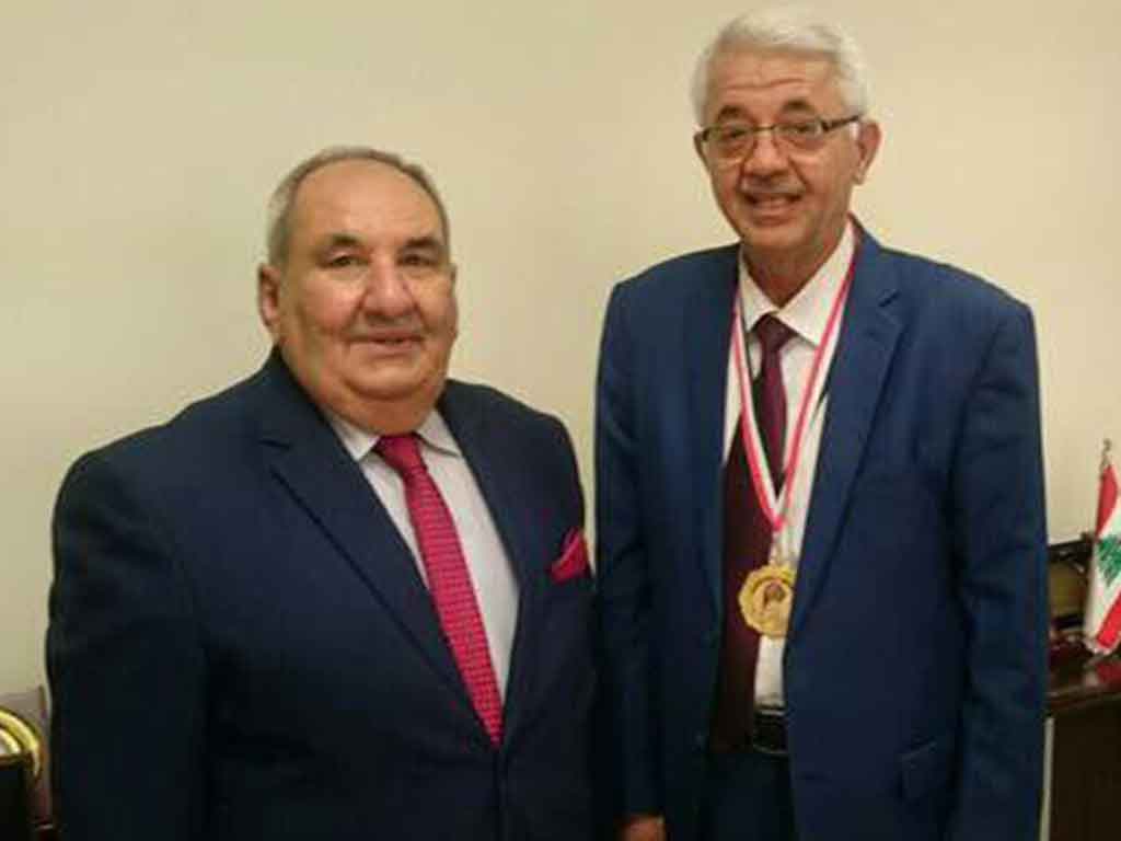 السيد مساعد رئيس جامعة اهل البيت عليهم السلام  يلتقي بالسيد المستشار الثقافي العراقي في بيروت 