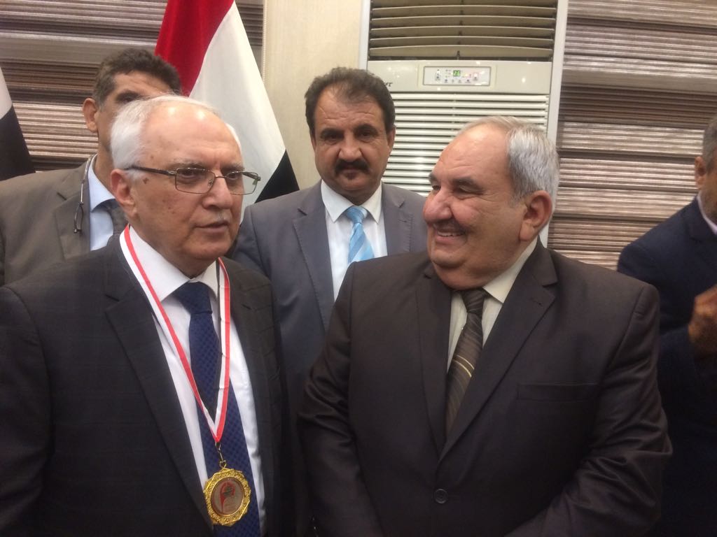 أ.د. لبنان الشامي يترأس لجنة مناقشة رسالة ماجستير في جامعة بغداد