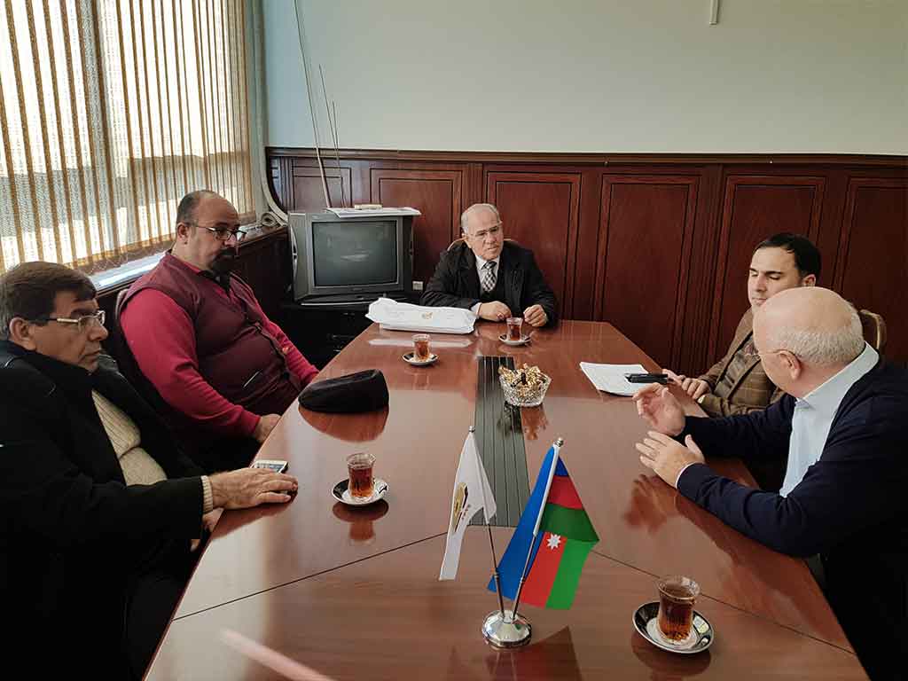 وفد من جامعة اهل البيت عليهم السلام يزور جامعة باكو في اذربيجان 