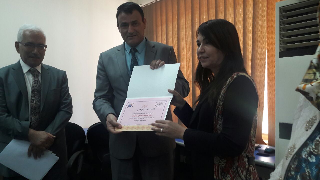 رئيس قسم الصحافة يشارك في الندوة التي عقدت في كلية الاعلام بجامعة بغداد 