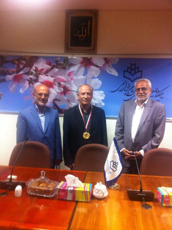 اجتماع مؤسس الجامعة  مع الرئيس الجديد لجامعة خوارزمي في طهران