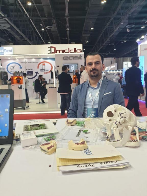 مشاركة معاون عميد كلية طب الاسنان  د. امجد فؤاد في مؤتمر ايدك الدولي لطب الاسنان في دبي / الامارات العربية المتحدة
