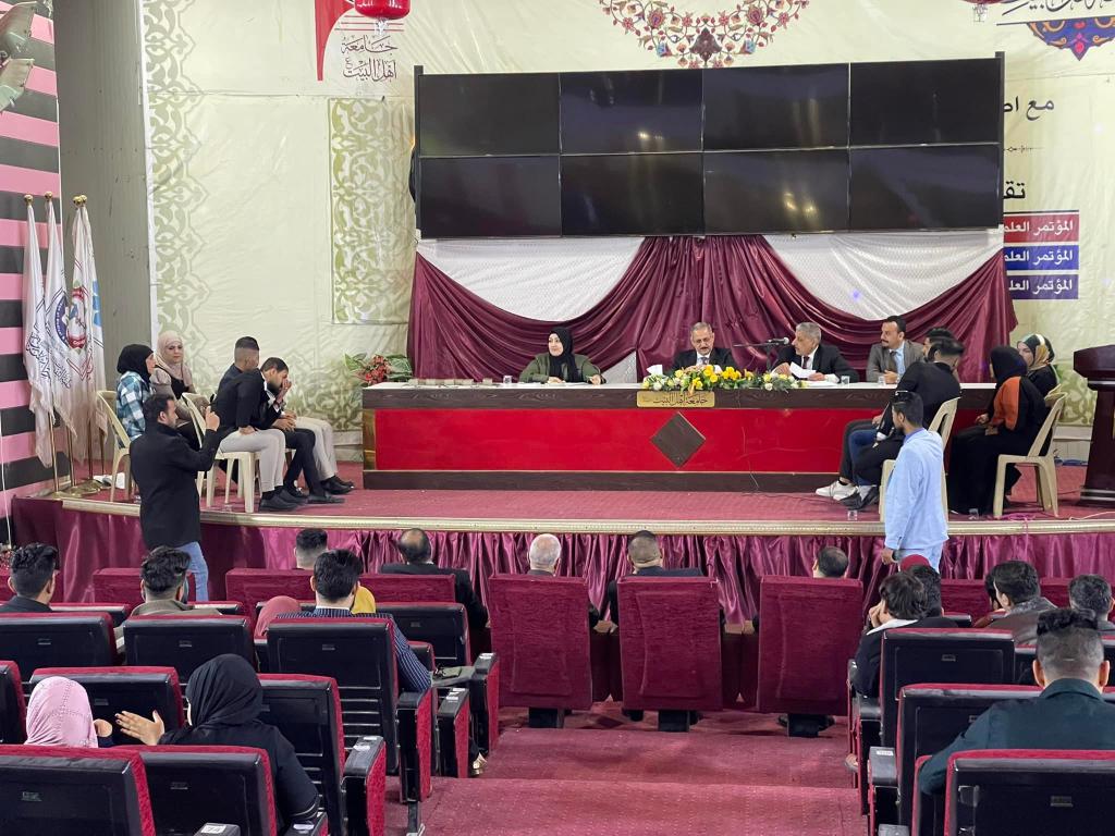 كلية القانون تقيم مسابقة علمية بين طلبة المرحلة الرابعة 