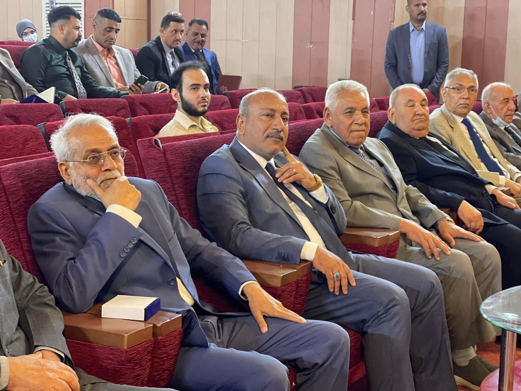 اسئلة قسم الصحافة الستة في مواجهة الخطابي