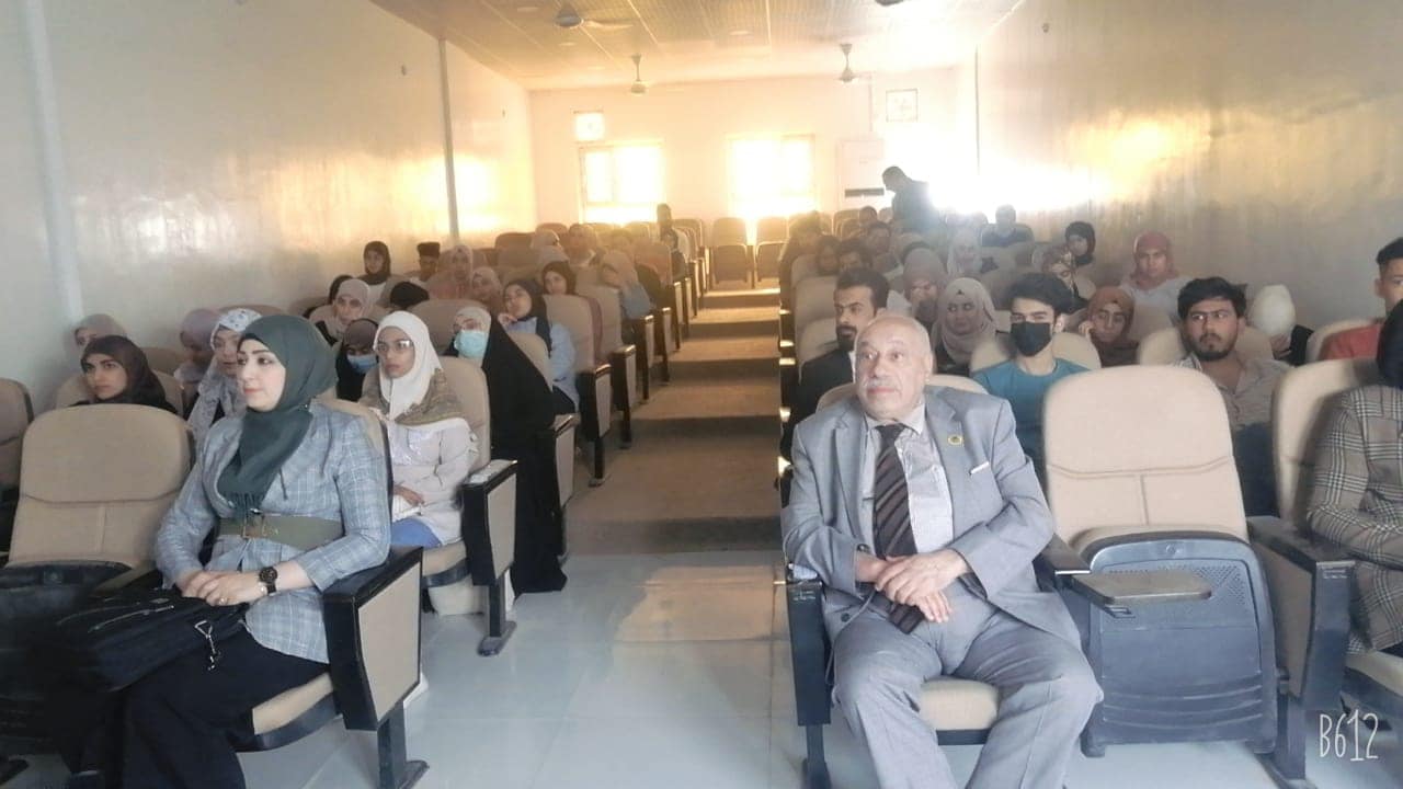 كلية طب الأسنان في جامعة اهل البيت عليهم السلام تقيم  العديد من المحاضرات والورش وبمختلف الفروع ضمن فعاليات الاسبوع العلمي و الثقافي