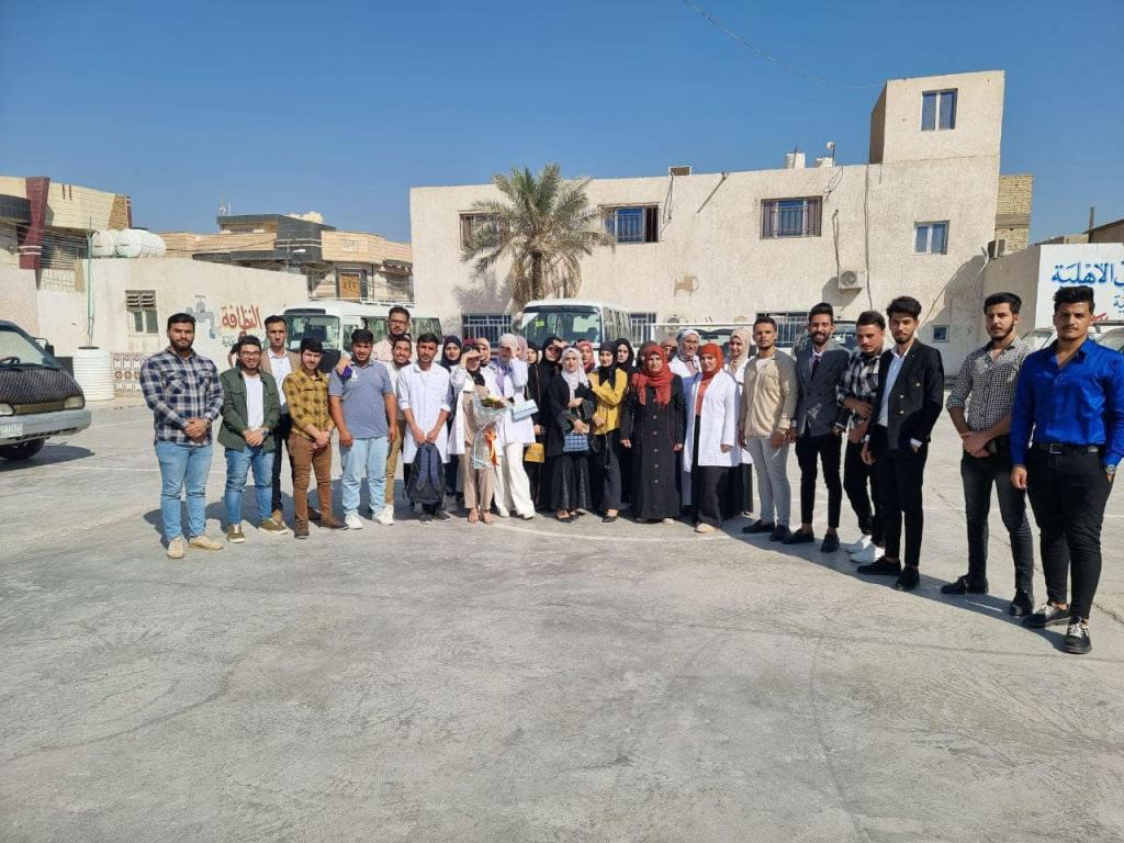 زيارة طلبة طب الاسنان الى مدرسة الاوائل الابتدائية 